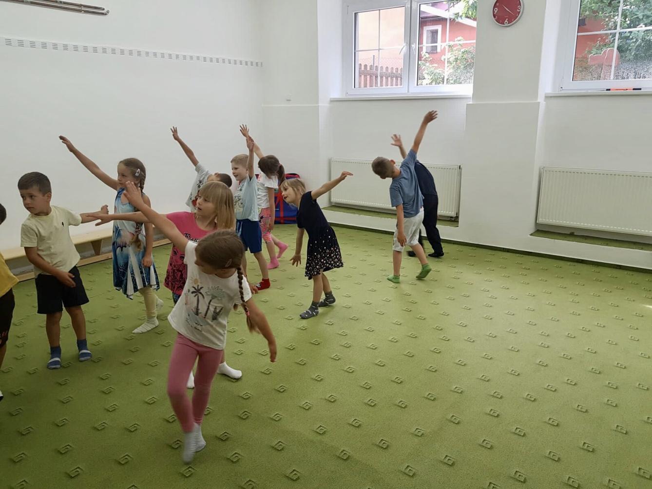 sovičky: ,,z pohádky do pohádky" - 37