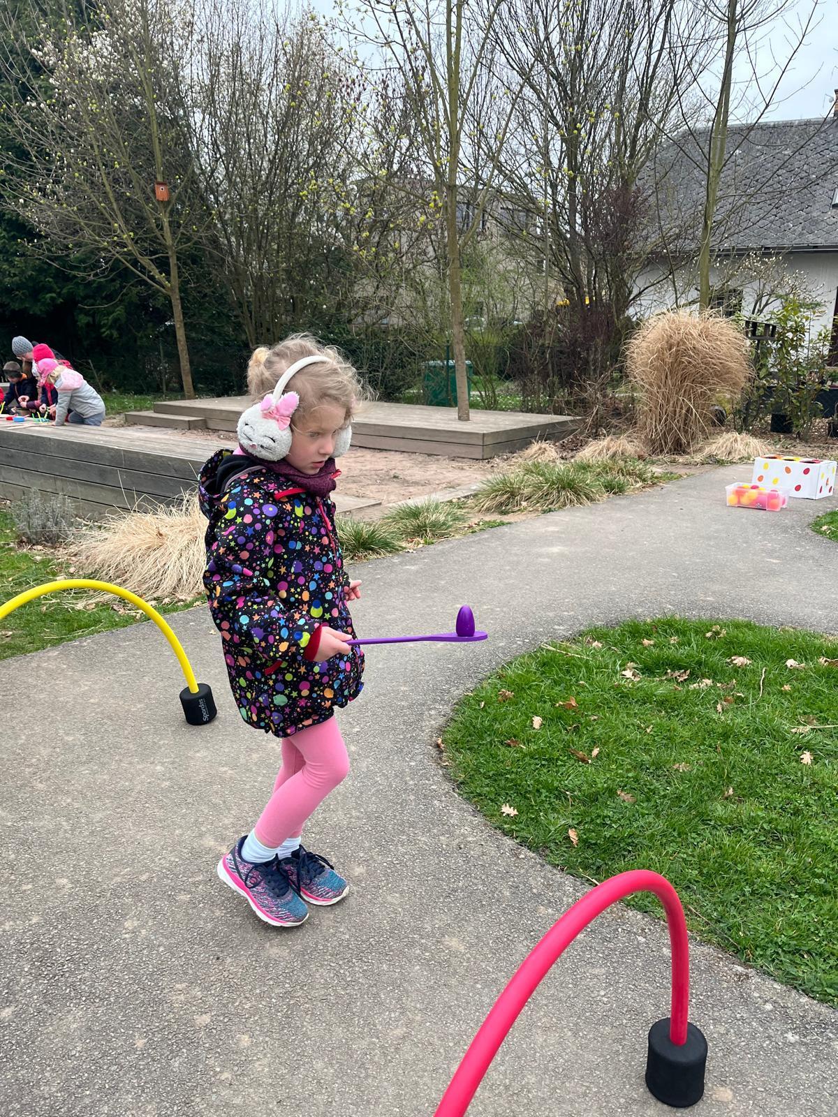 velikonoční stezka+ hledání vajíček na zahradě - 13