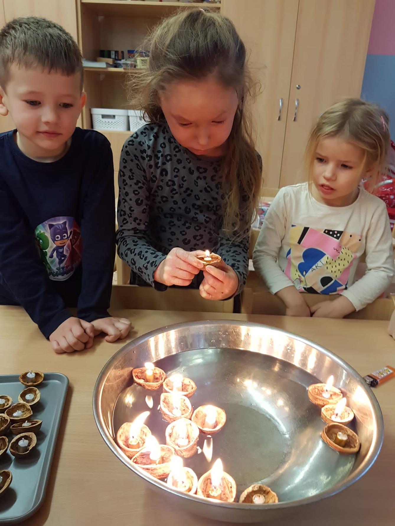 ADVENTNÍ ČAS VE ŠKOLCE - 28