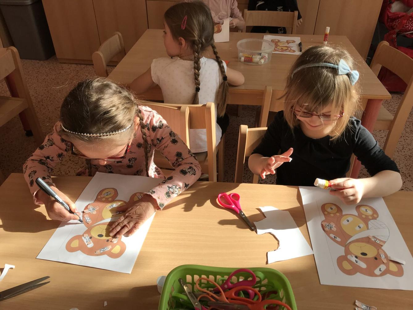 SOVIČKY: ,,ZDRAVÍ,NEMOC - KDYŽ ALENKA STŮNĚ" - 64