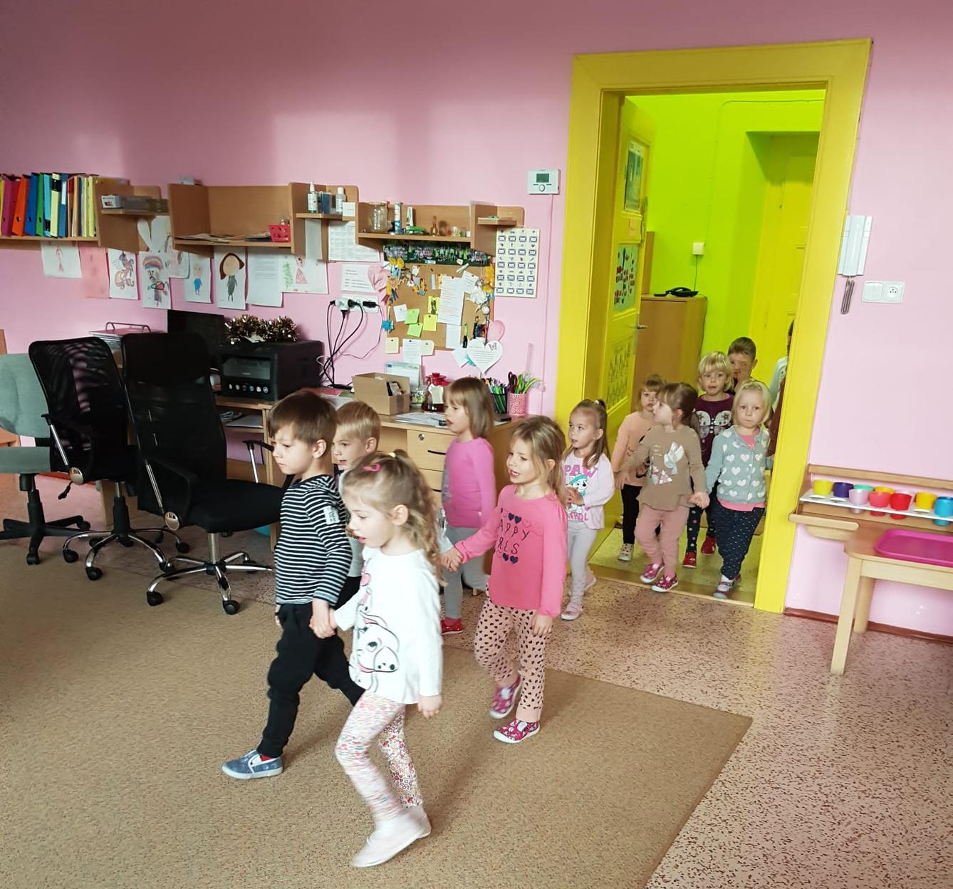 JEŽÍŠEK VE ŠKOLCE - 17