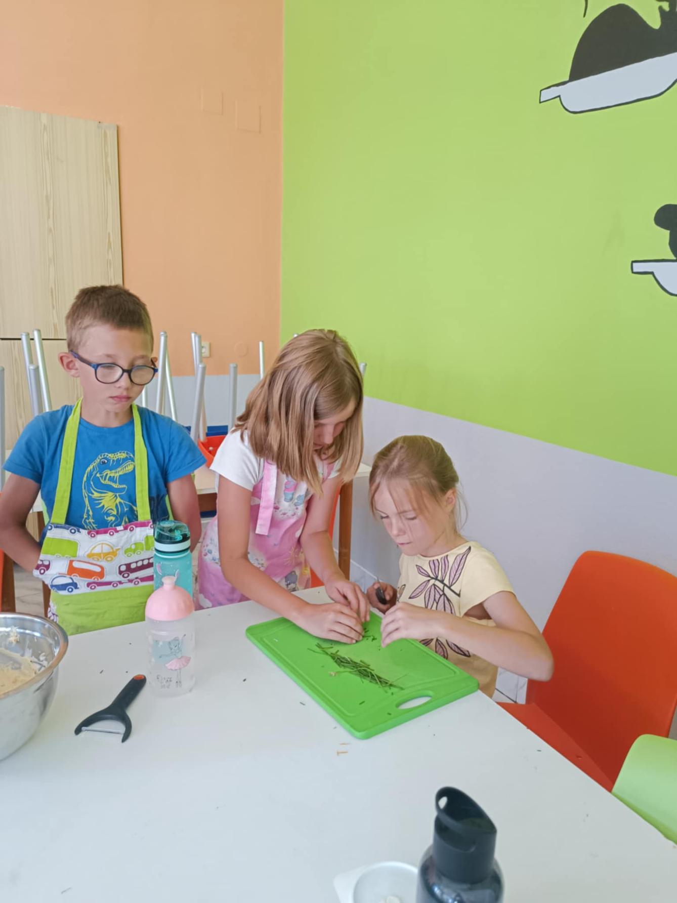 Týden plný zábavy II - úterý - 16