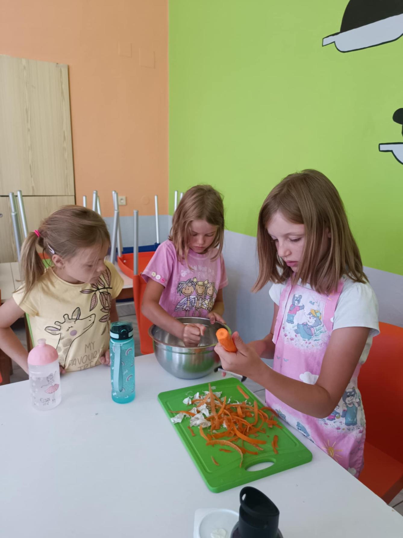 Týden plný zábavy II - úterý - 17