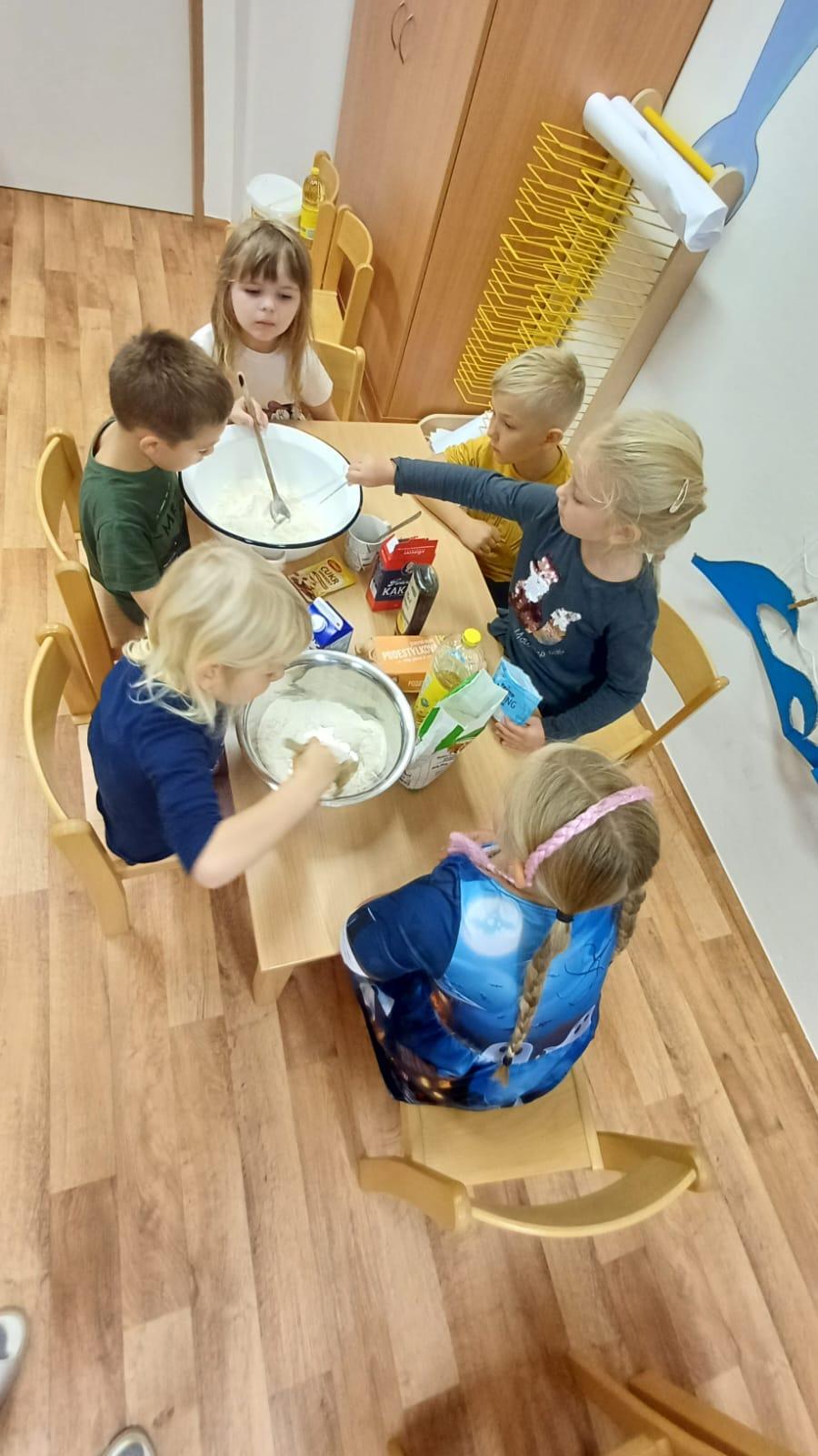 pečení pavučinkové buchty - 5