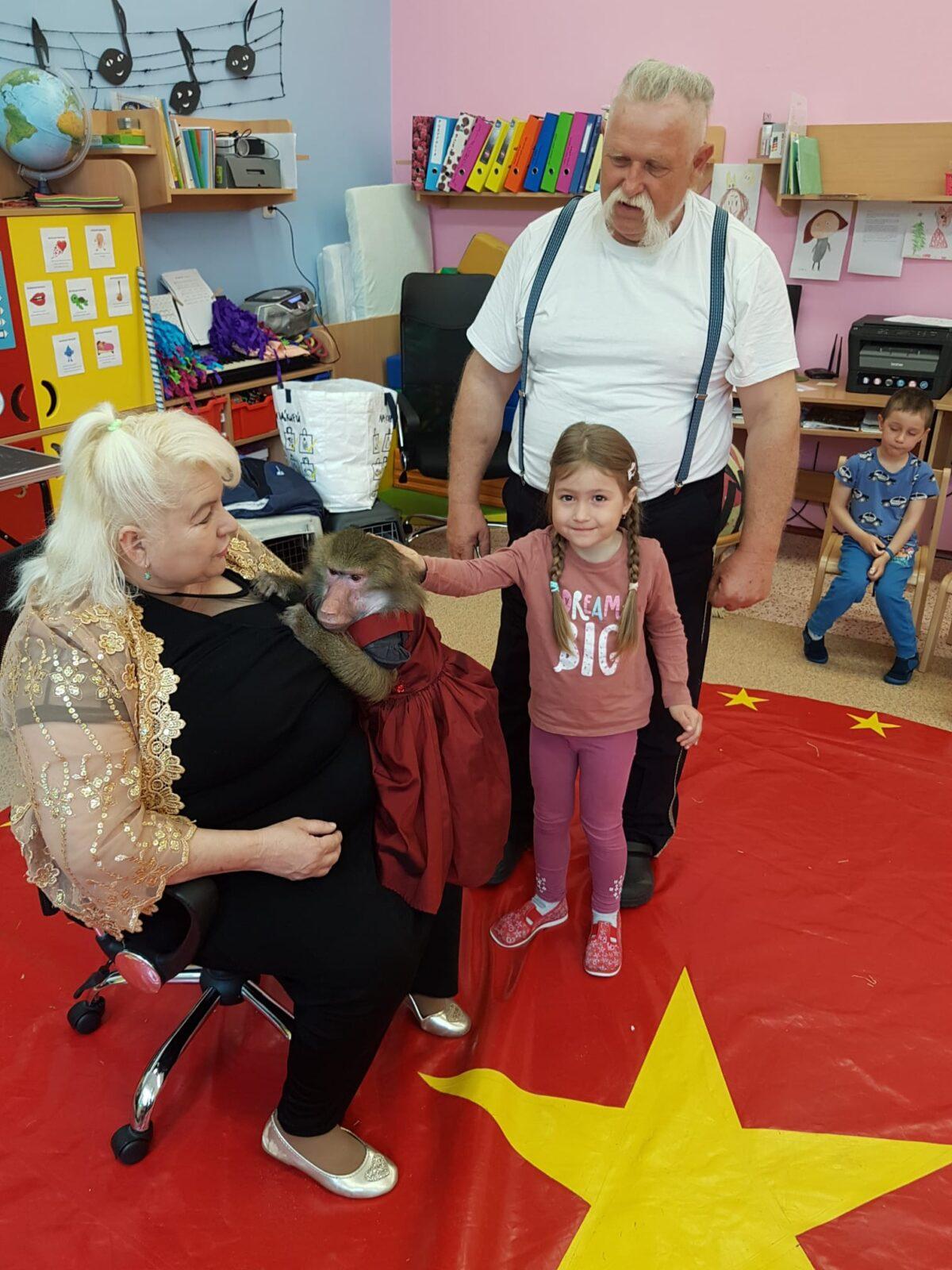 ,,PŘIJEL K NÁM CIRKUS" - 17