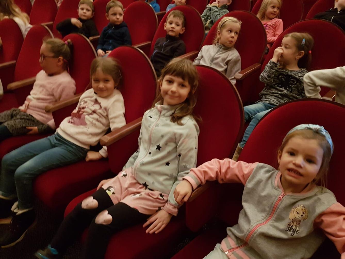 NÁVŠTĚVA DIVADLA: ,,ČERTŮV ŠVAGR" - 9