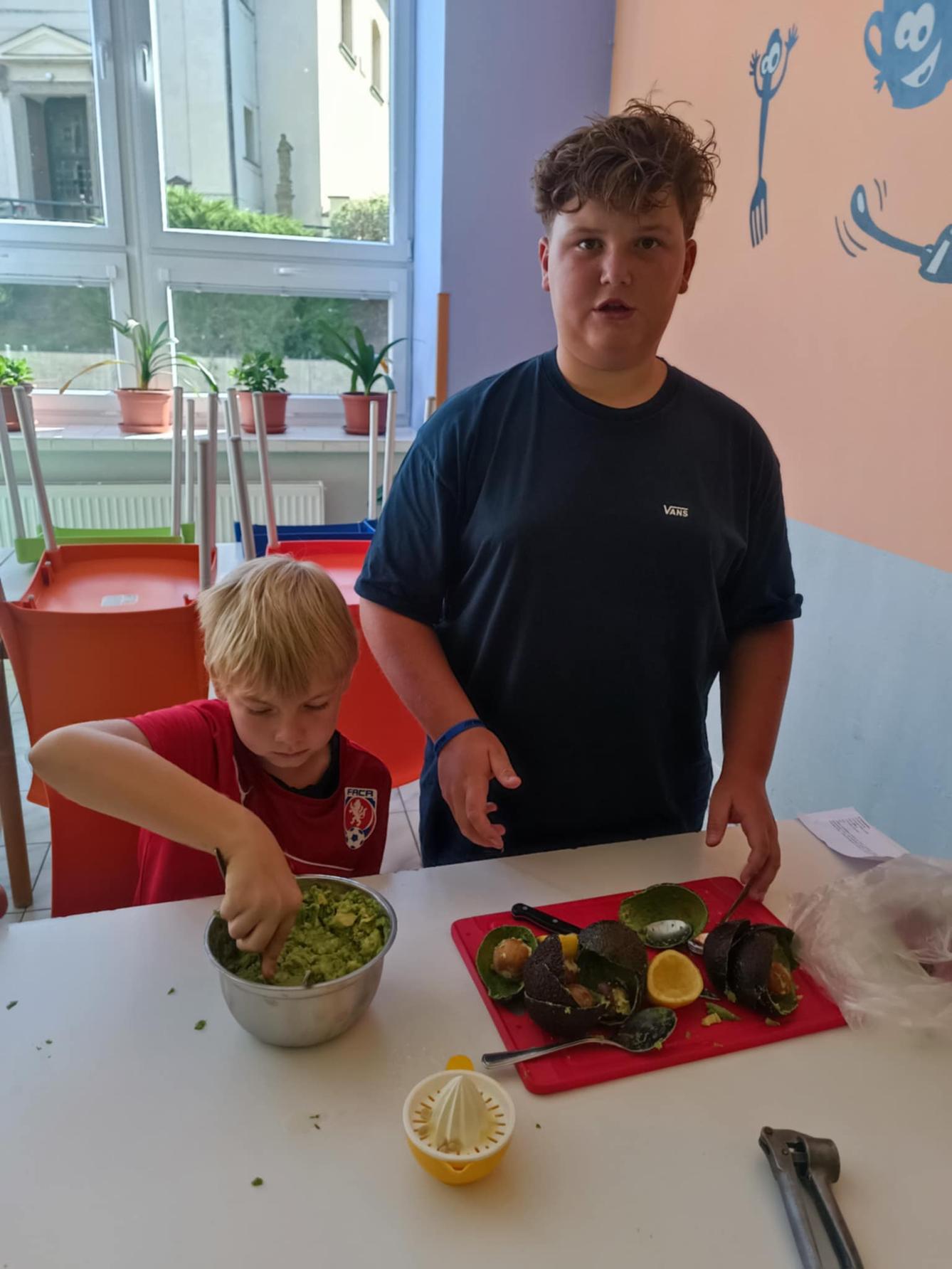 Týden plný zábavy II - úterý - 18