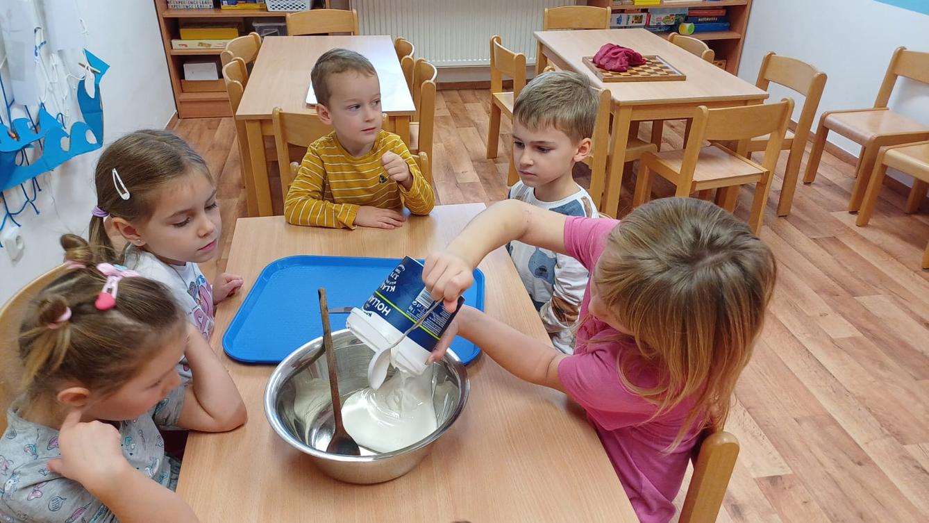 pečení pavučinkové buchty - 8