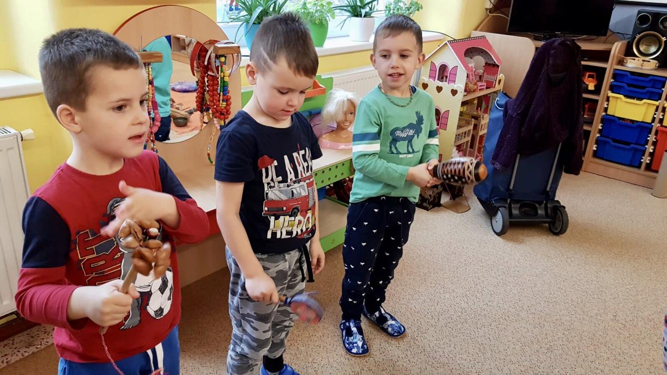 MUZIKOTERAPIE: ,,INDIÁNSKÁ POHÁDKA" - 24