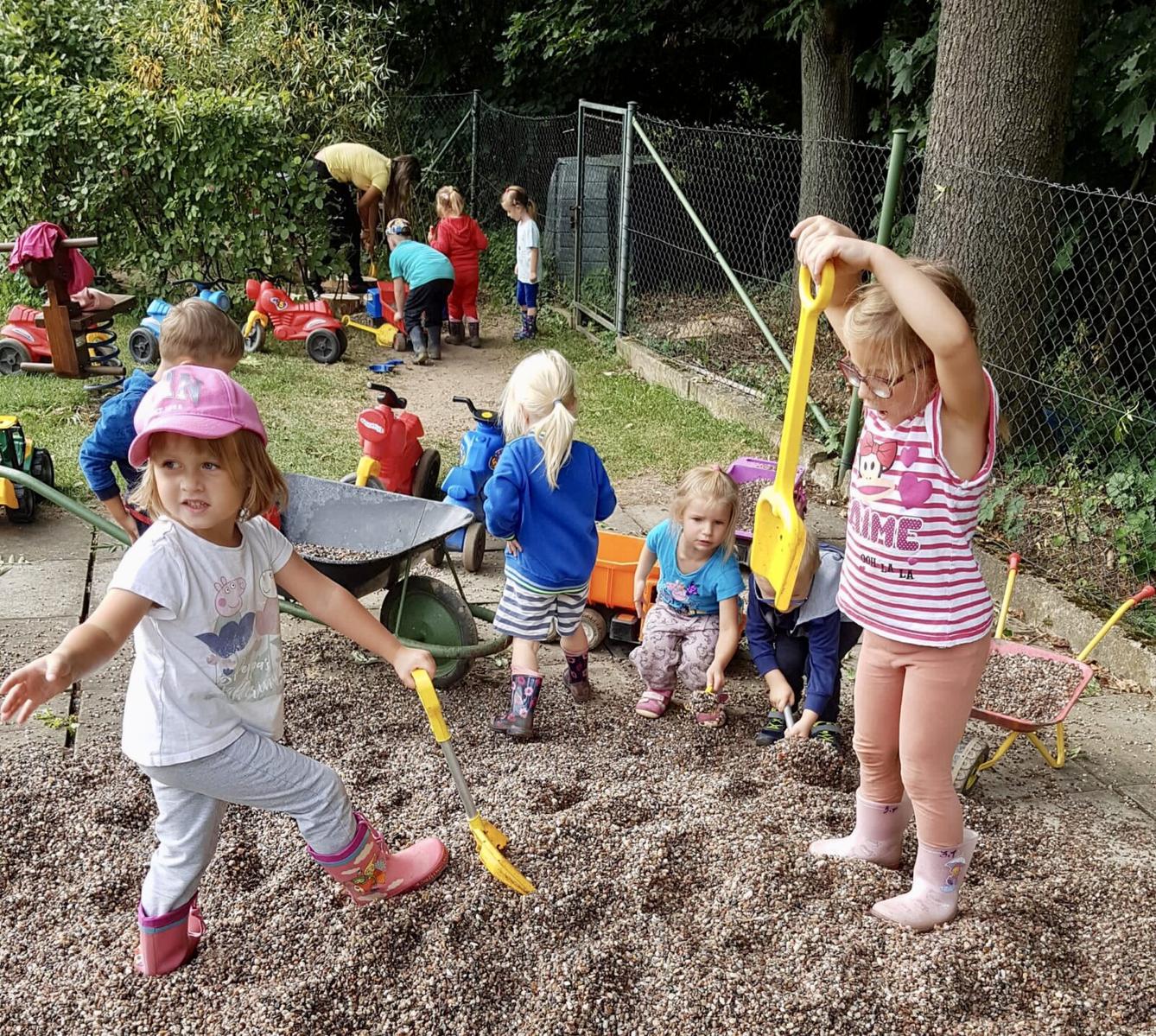 VZNIK NOVÉHO HRACÍHO KOUTKU - 18