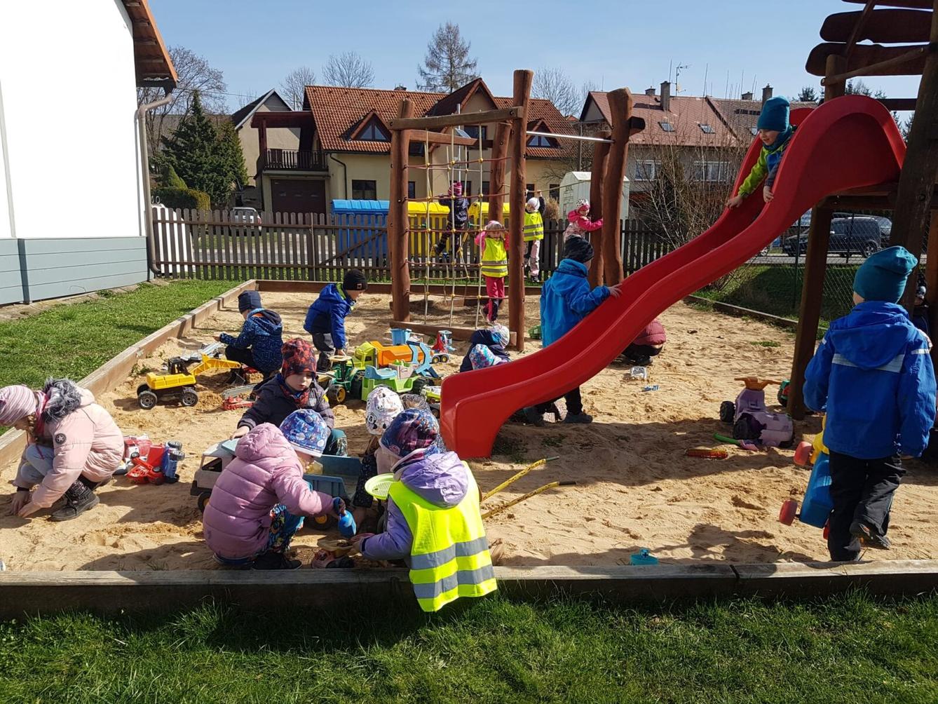 užíváme si pobyt venku - 25