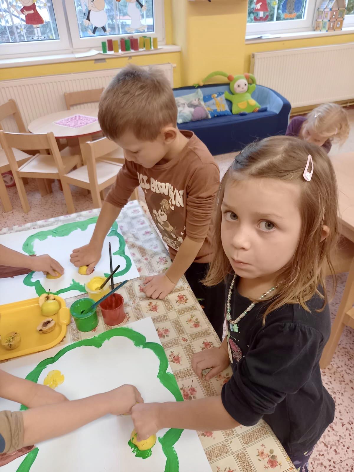 SOVIČKY: ,,ČAS JABLÍČKOVÉ VŮNĚ" - 13