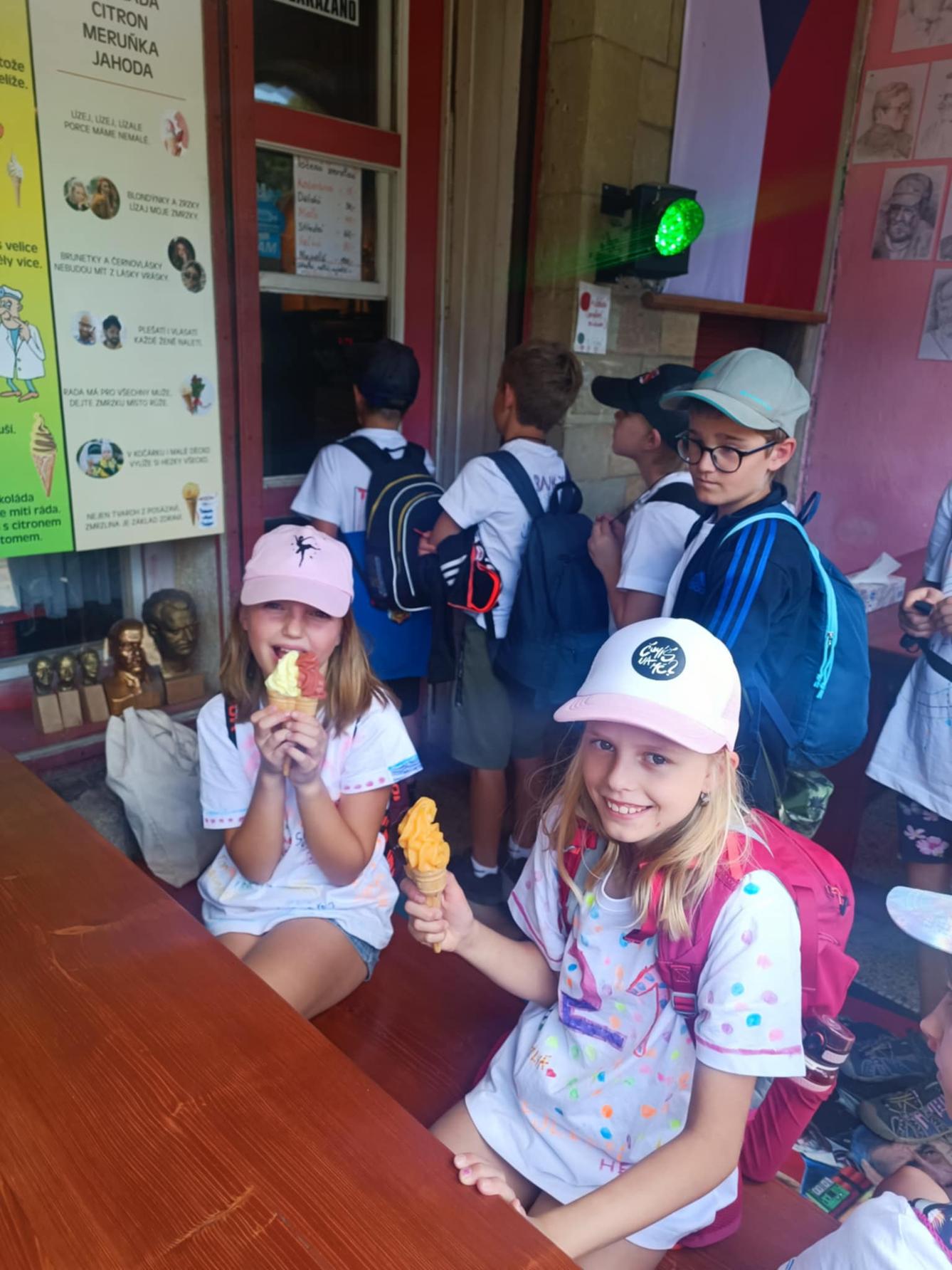 TÝDEN PLNÝ ZÁBAVY II - STŘEDA - 39