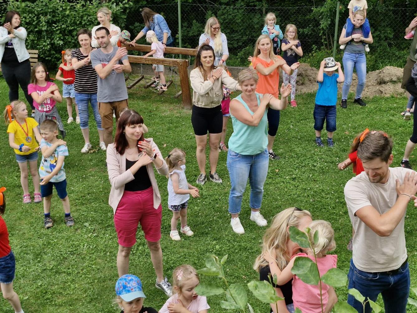 ZAHRADNÍ SLAVNOST - 24