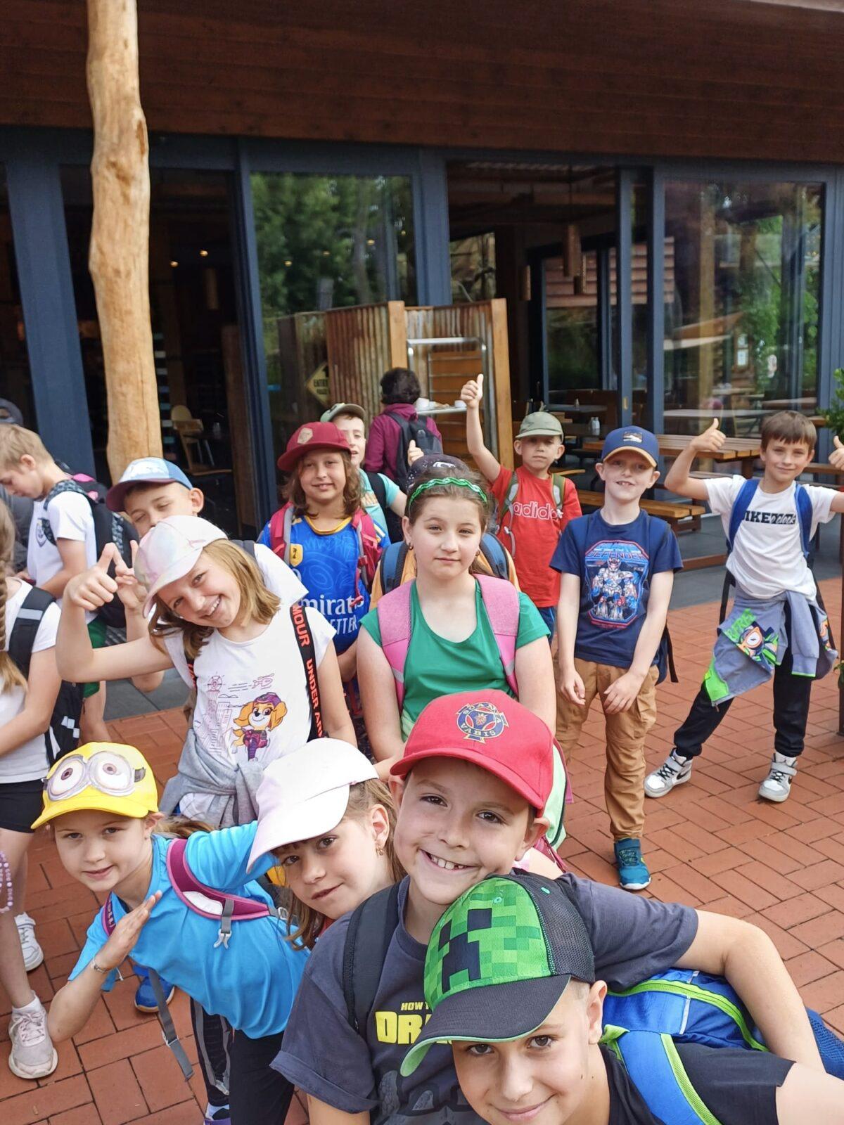 17. 6. Druháčci a třeťáčci v Safari Parku Dvůr Králové - 15