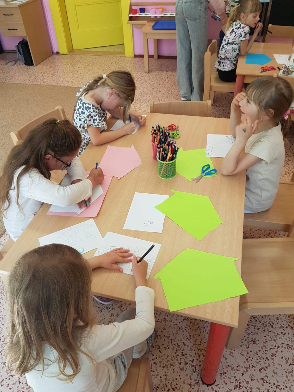 SOVIČKY: ,,MOJE MAMINKA MÁ SVÁTEK - RODINA" - 49