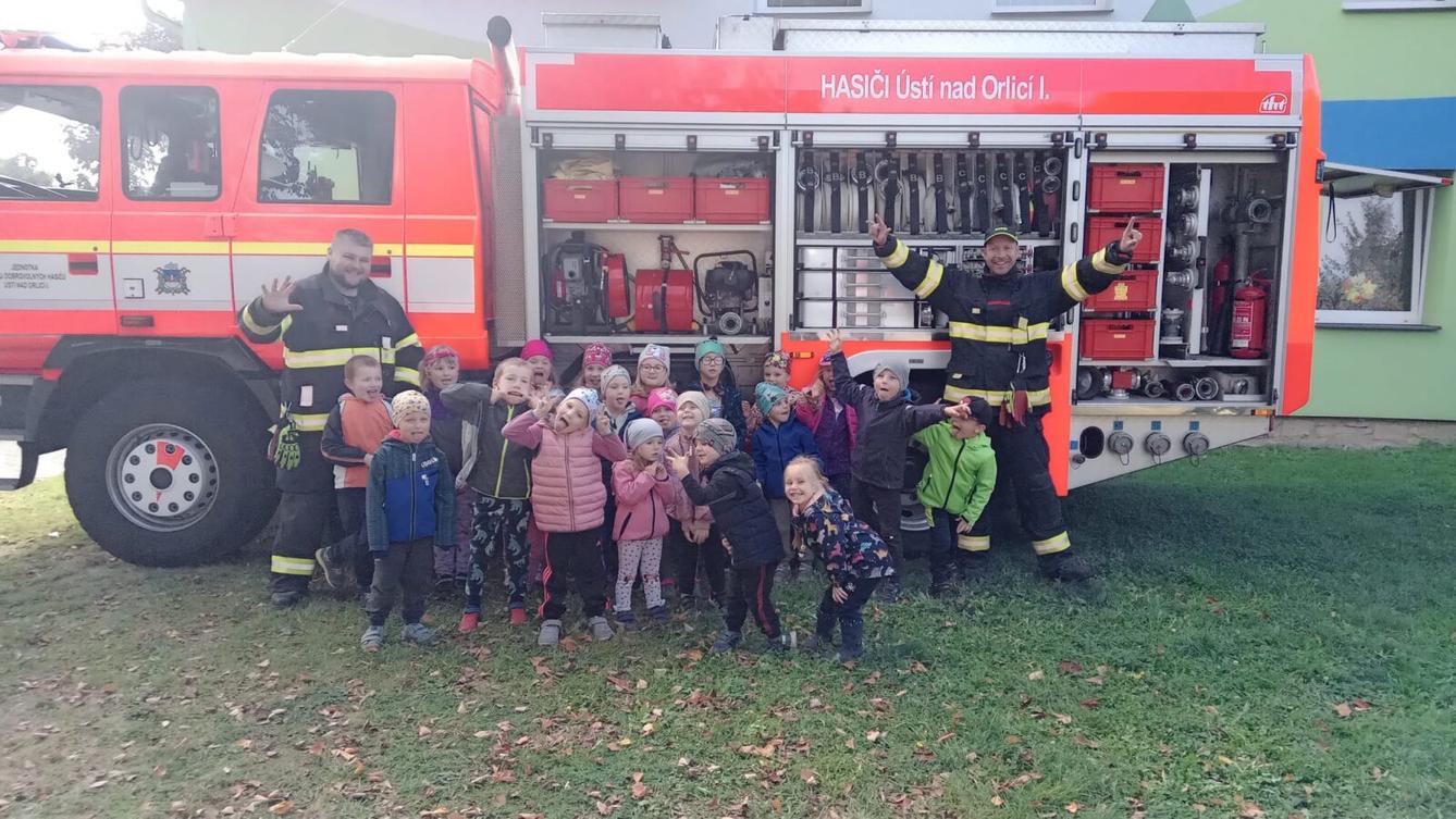 Návštěva dobrovolných hasičů v naší školce... - 27