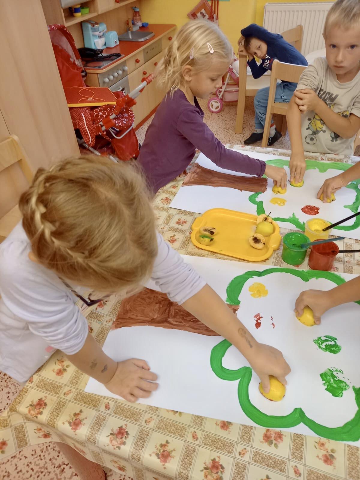 SOVIČKY: ,,ČAS JABLÍČKOVÉ VŮNĚ" - 14