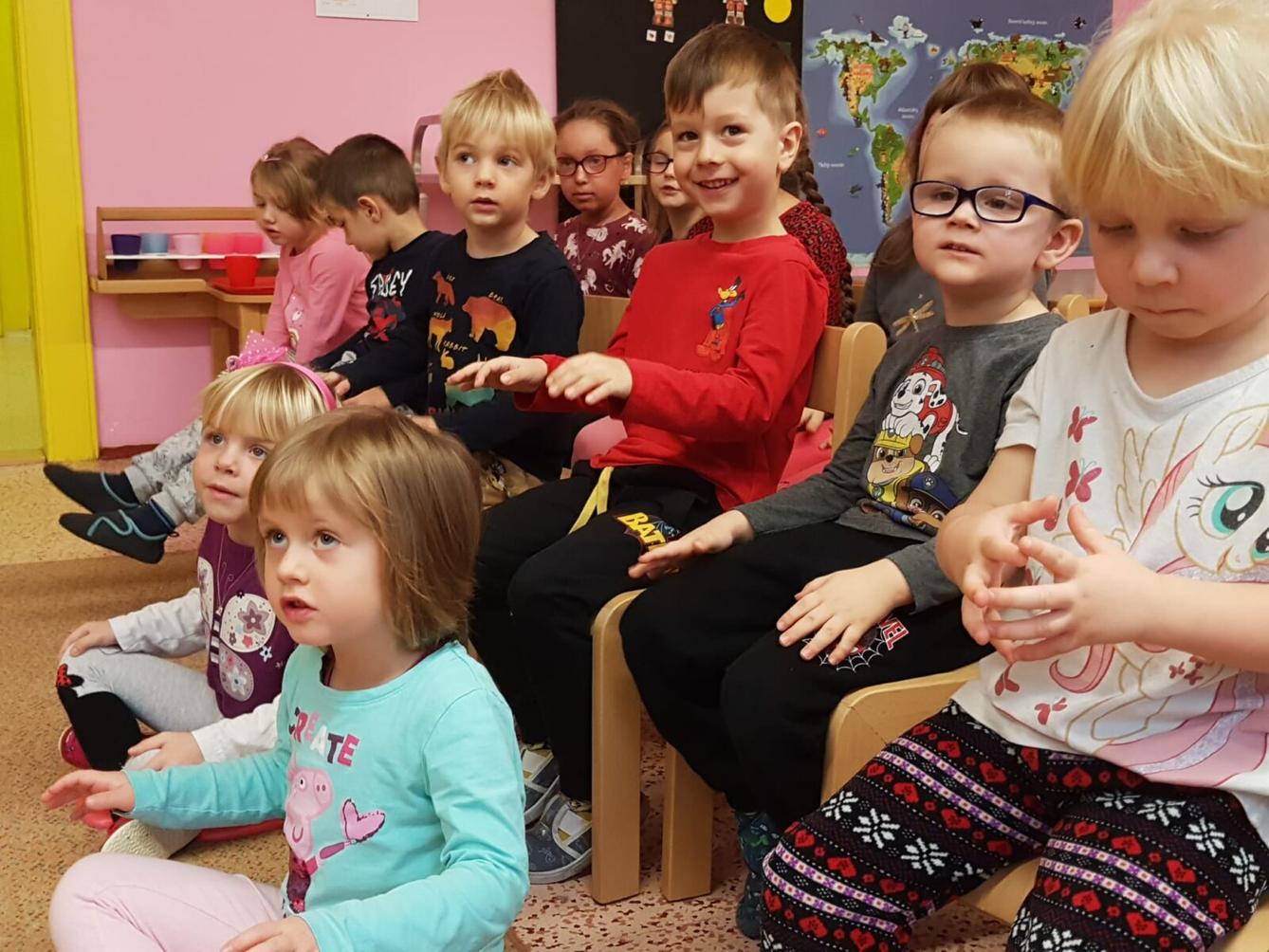 DIVADÉLKO: ,,JAK ZVÍŘÁTKA NAŠLA NOVÝ DOMOV" - 8