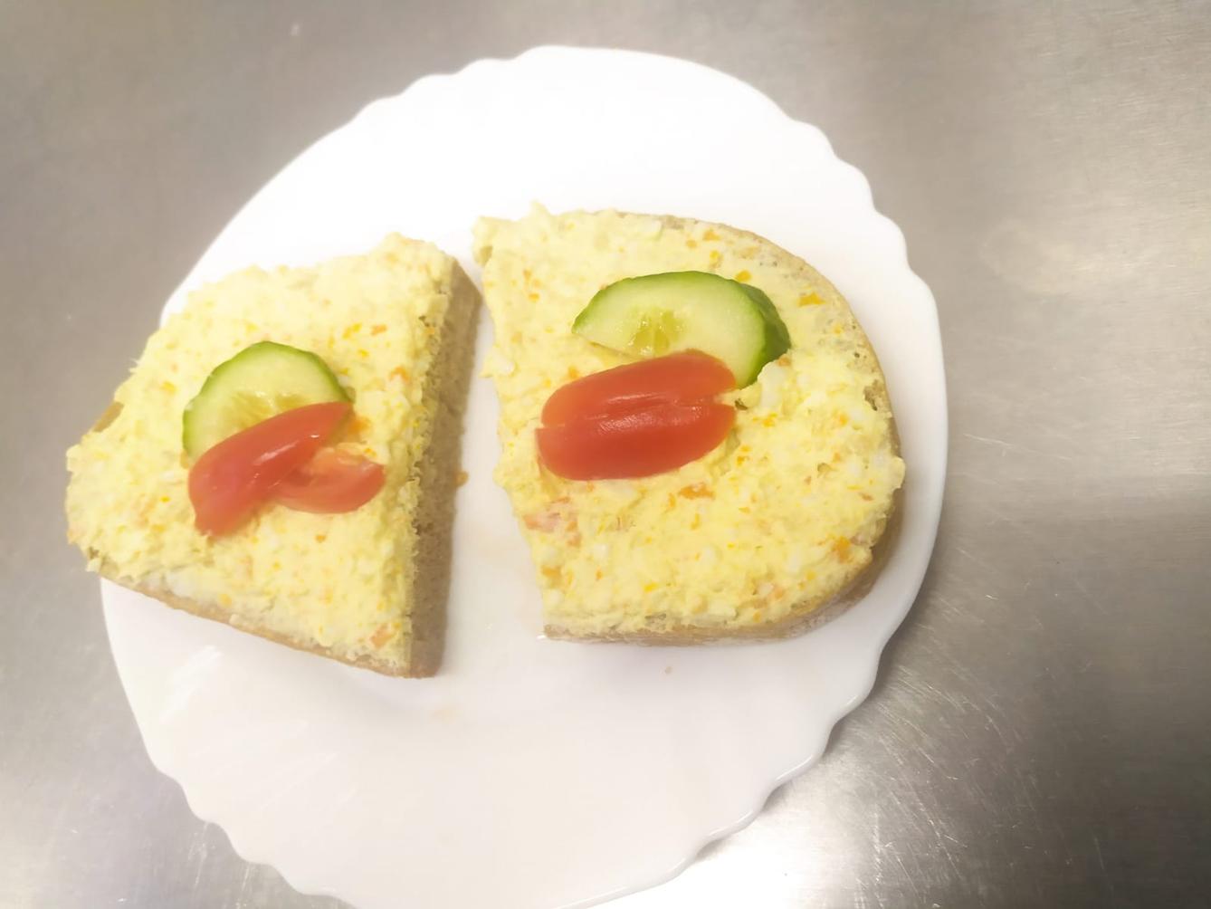 Okénko do školní a školkové kuchyně č. 3 - 12