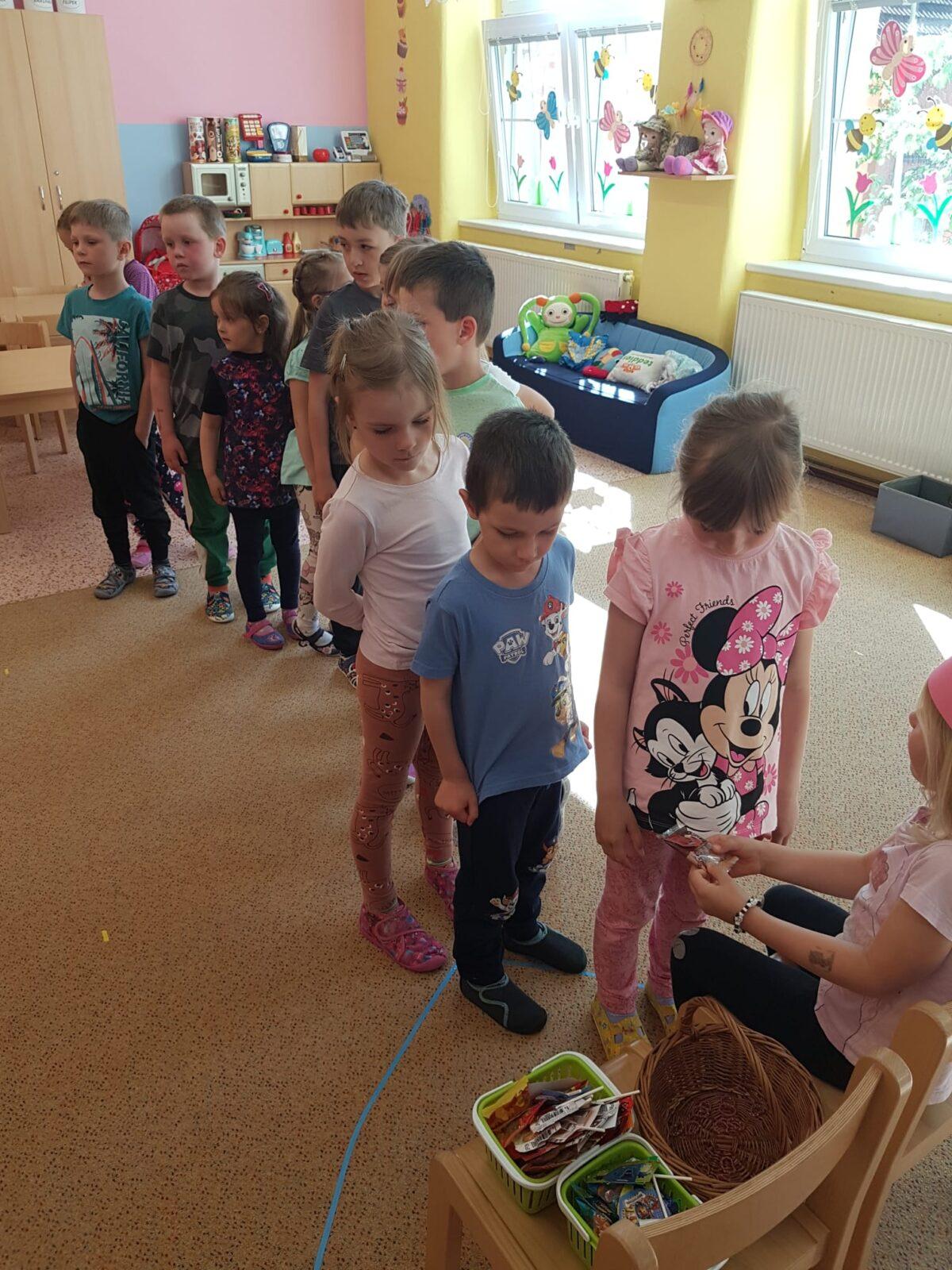 SLAVÍME: ZORINKA MĚLA NAROZENINY - 8