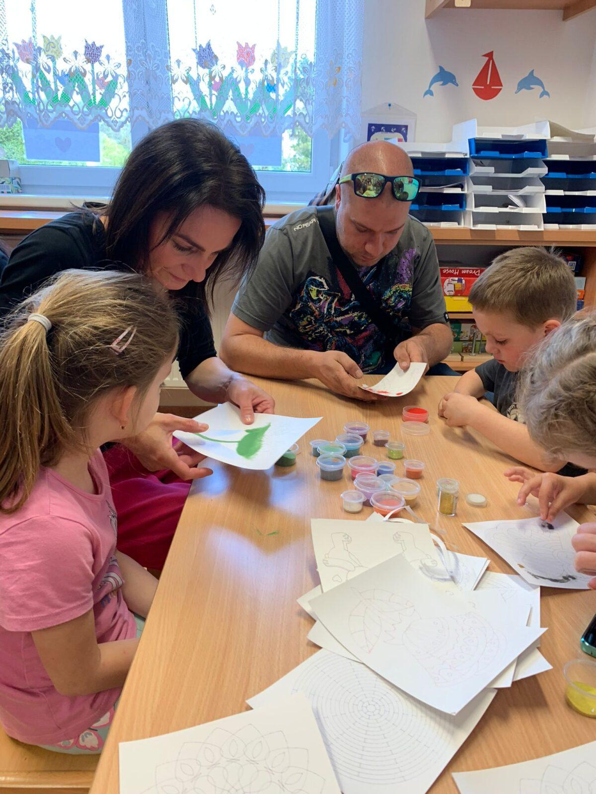 besídka pro rodiče + roztančená školka - 19