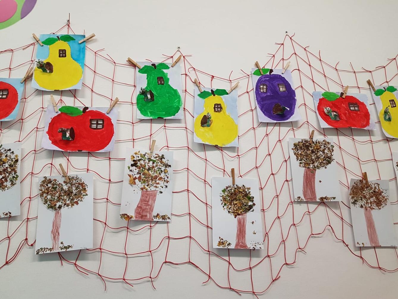 SOVIČKY: ,,LISTÍ ŽLOUTNE, POLETUJE" - 61