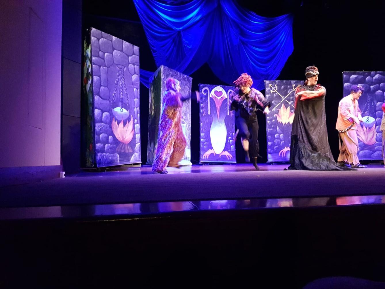 NÁVŠTĚVA DIVADLA: ,,ČERTŮV ŠVAGR" - 12