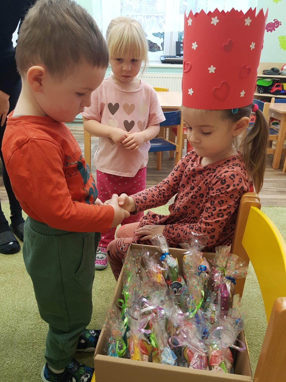 SLAVÍME: TINKA MĚLA NAROZENINY - 6