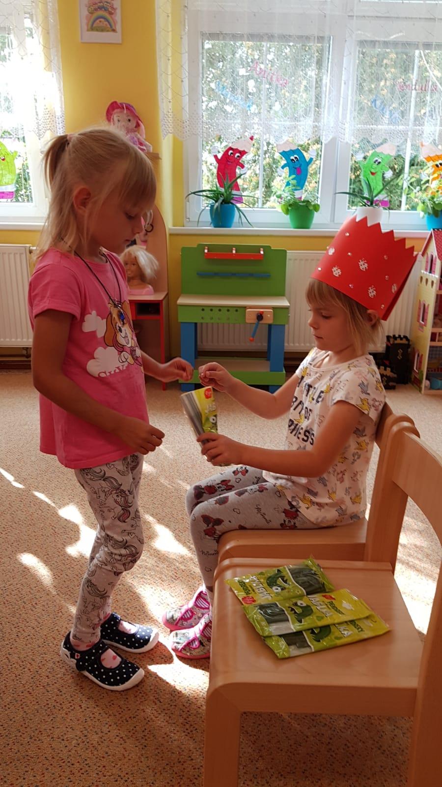 SLAVÍME: BARUNKA MÁ NAROZENINY - 9