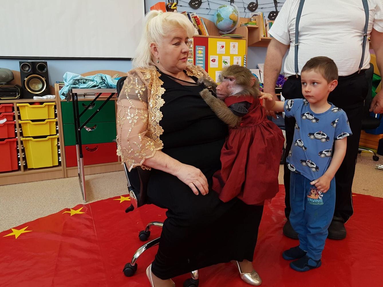 ,,PŘIJEL K NÁM CIRKUS" - 33