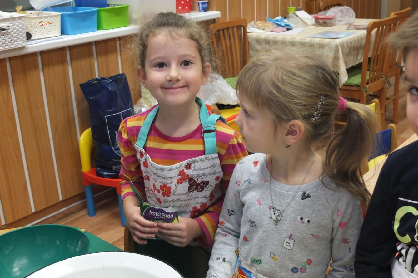 Pečení perníčků 27.11.2018 - 6