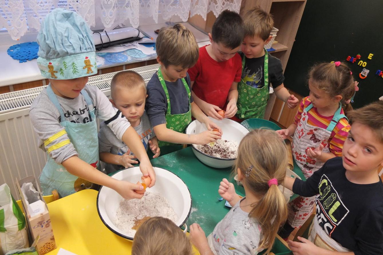 Pečení perníčků 27.11.2018 - 8