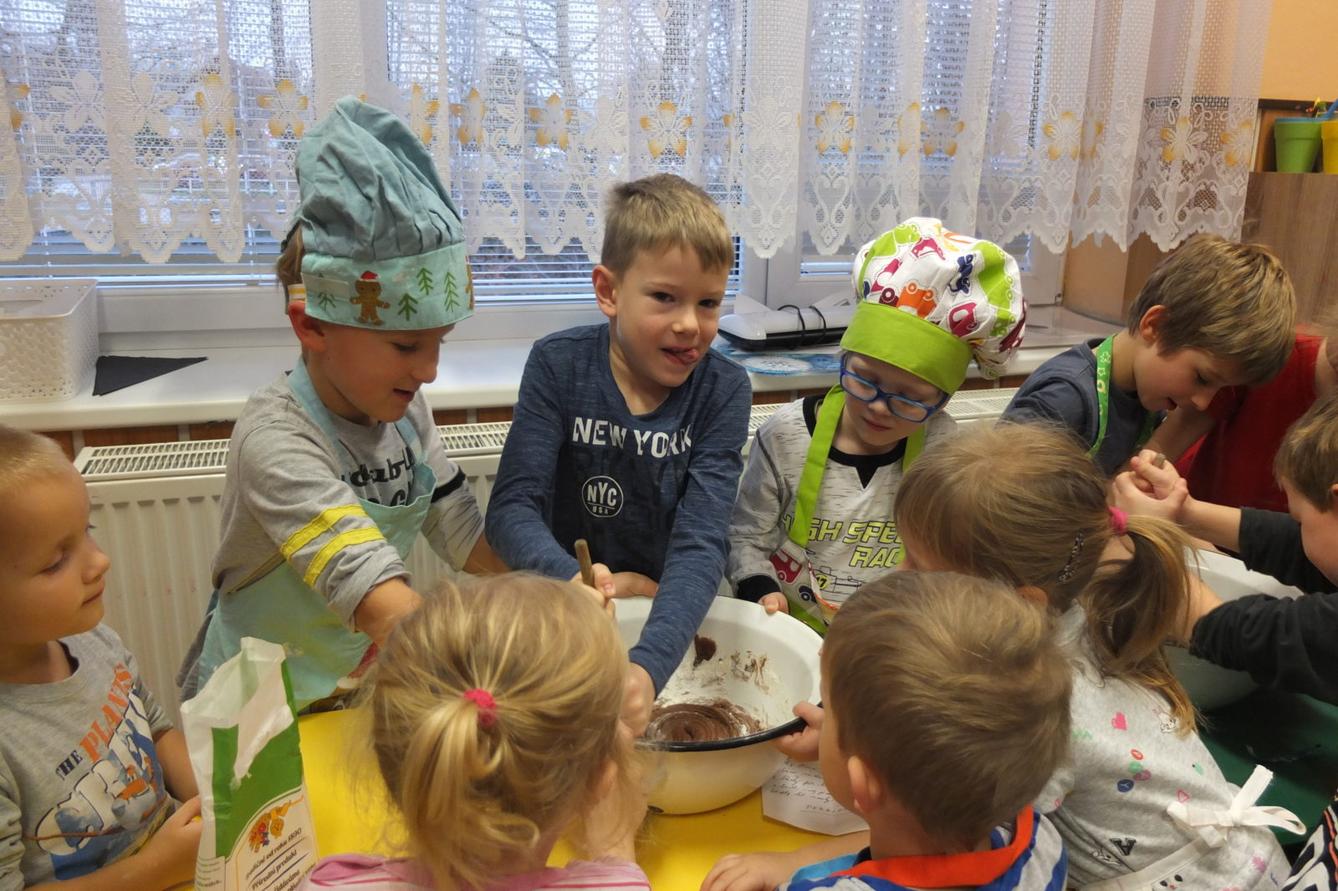 Pečení perníčků 27.11.2018 - 16