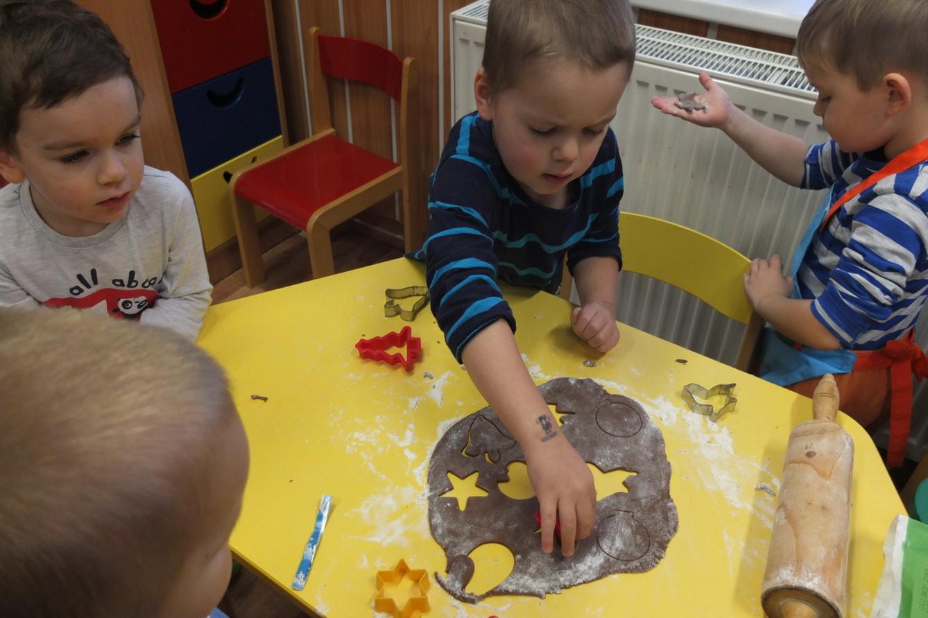 Pečení perníčků 27.11.2018 - 32