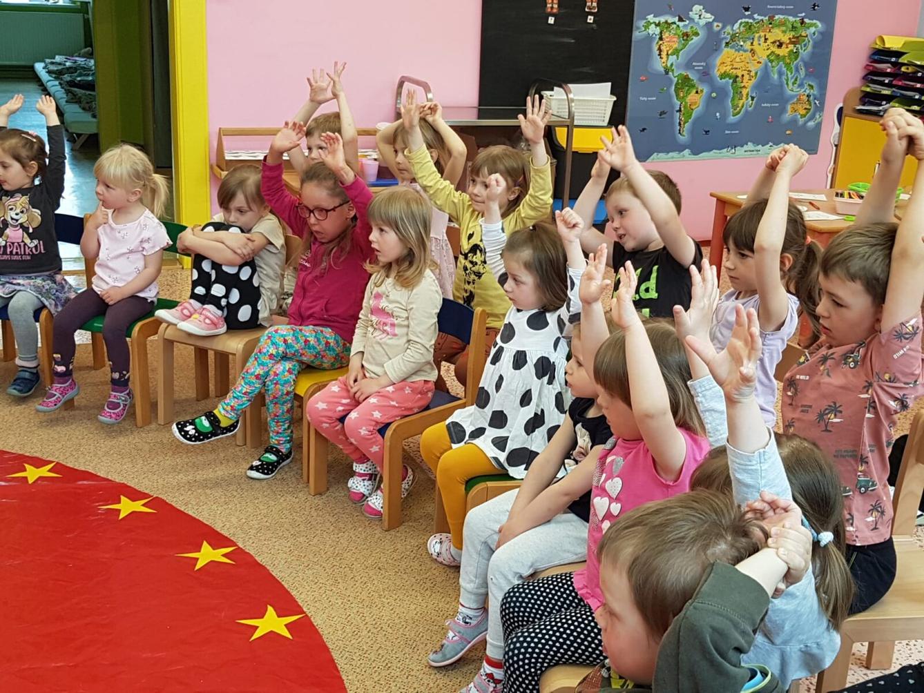 ,,PŘIJEL K NÁM CIRKUS" - 36