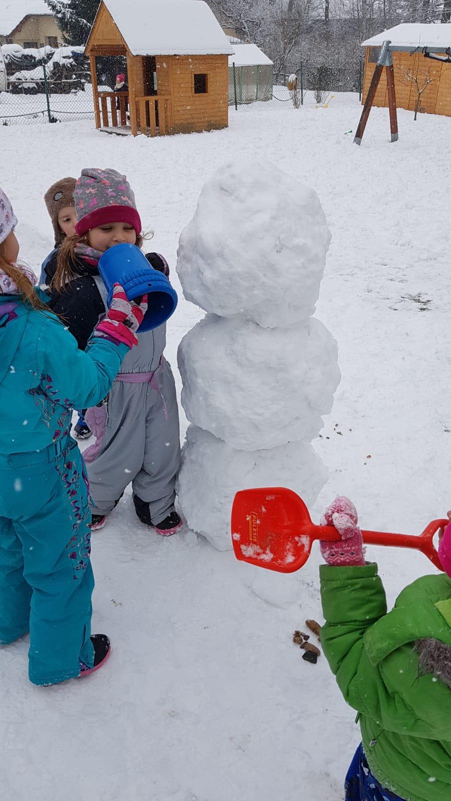 Sníh nás baví!!!!! - 12