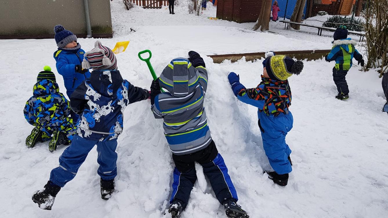 Sníh nás baví!!!!! - 20