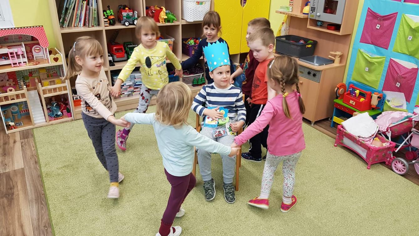 Broučci slaví: Toník měl narozeniny :-) - 3