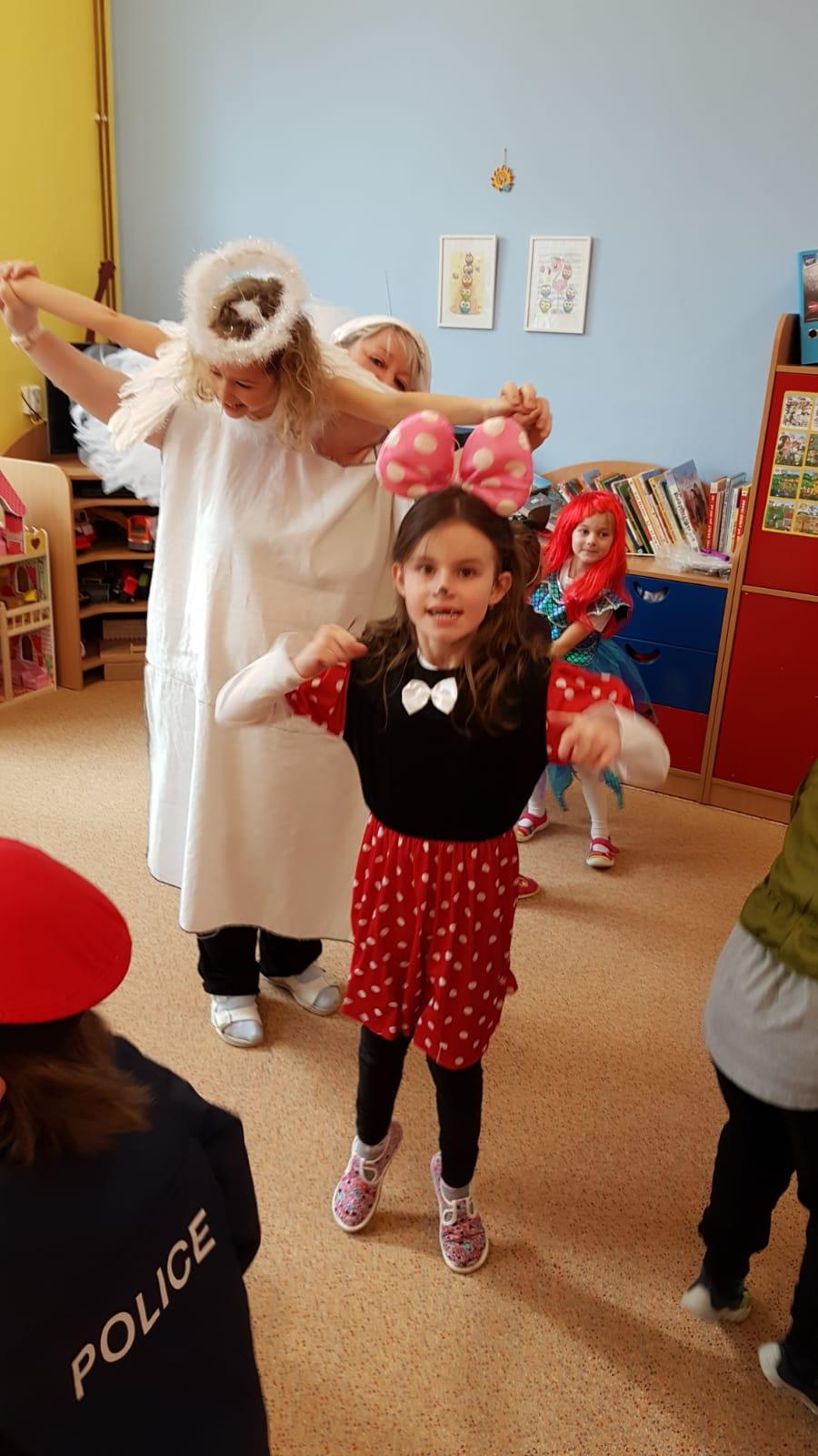 Přípravy na karneval a karnevalové dopoledne:-) - 2