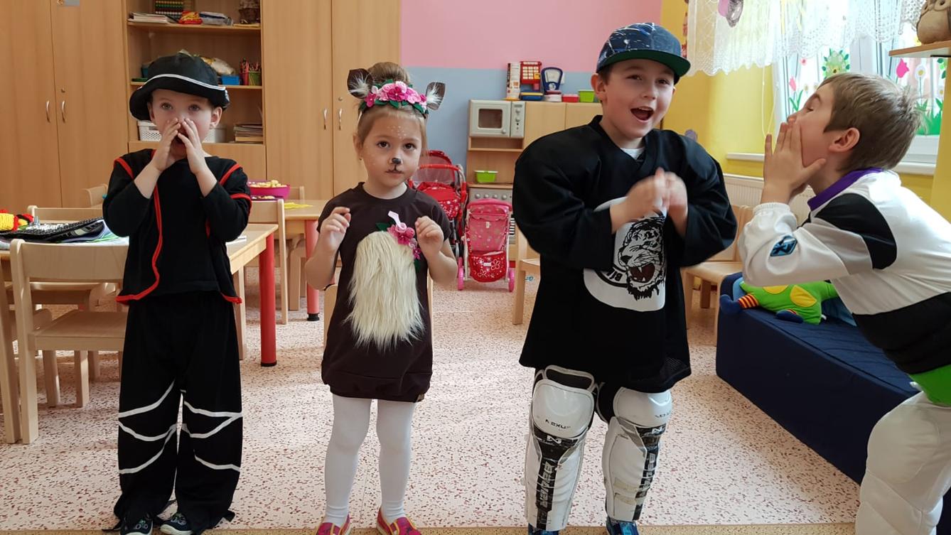 Přípravy na karneval a karnevalové dopoledne:-) - 9