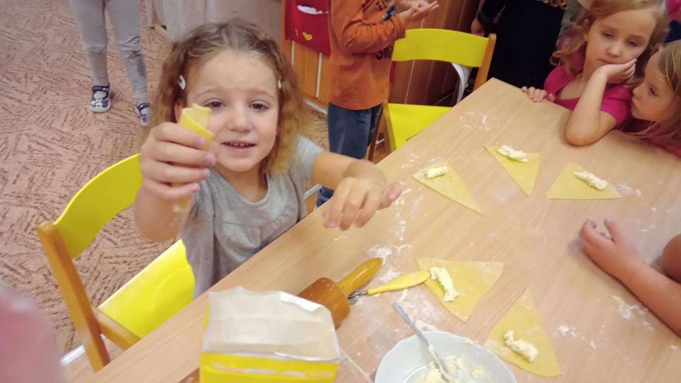 PEČEME SVATOMARTINSKÉ ROHLÍČKY - 13