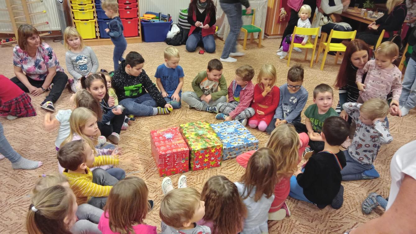 Hledání vánočního pokladu a dárečky od Ježíška... - 24