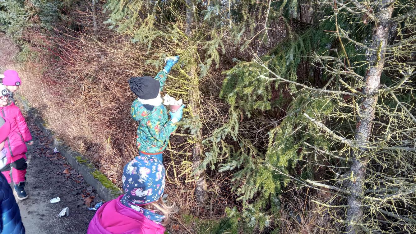 Děti pomáhají chránit přírodu aneb pryč s odpadky - 9