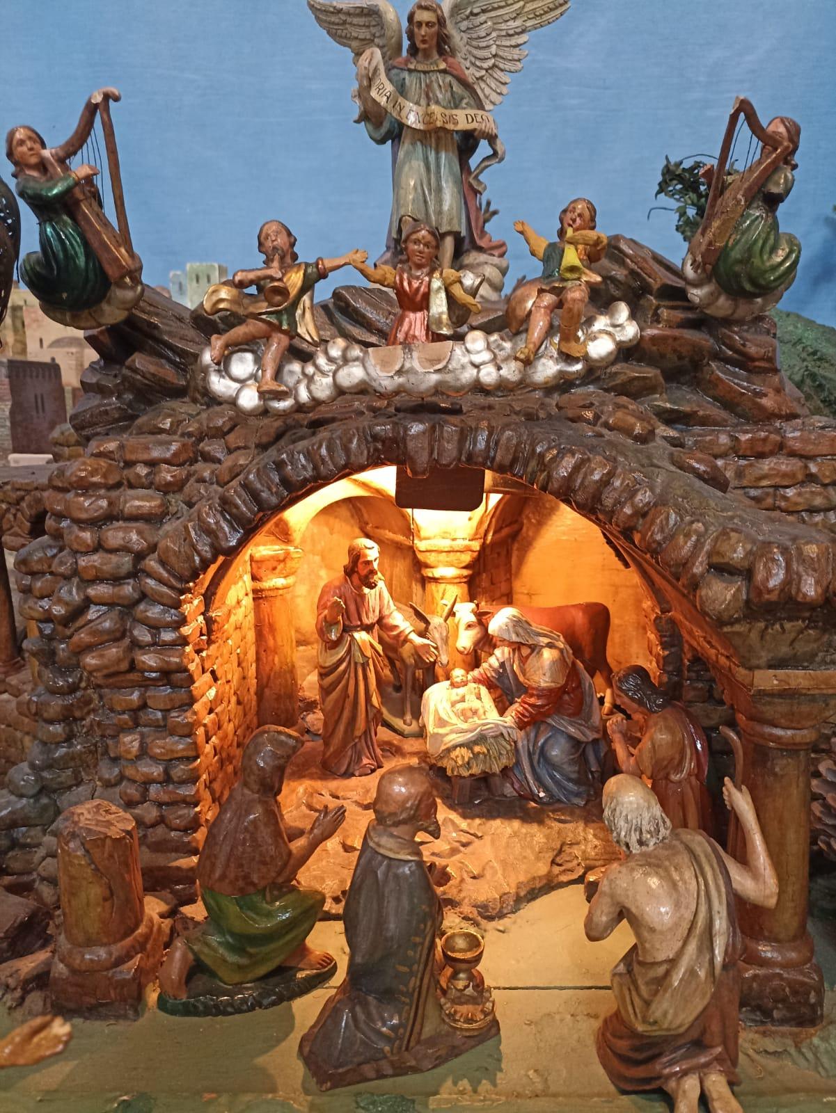 Návštěva místního kostela - 12