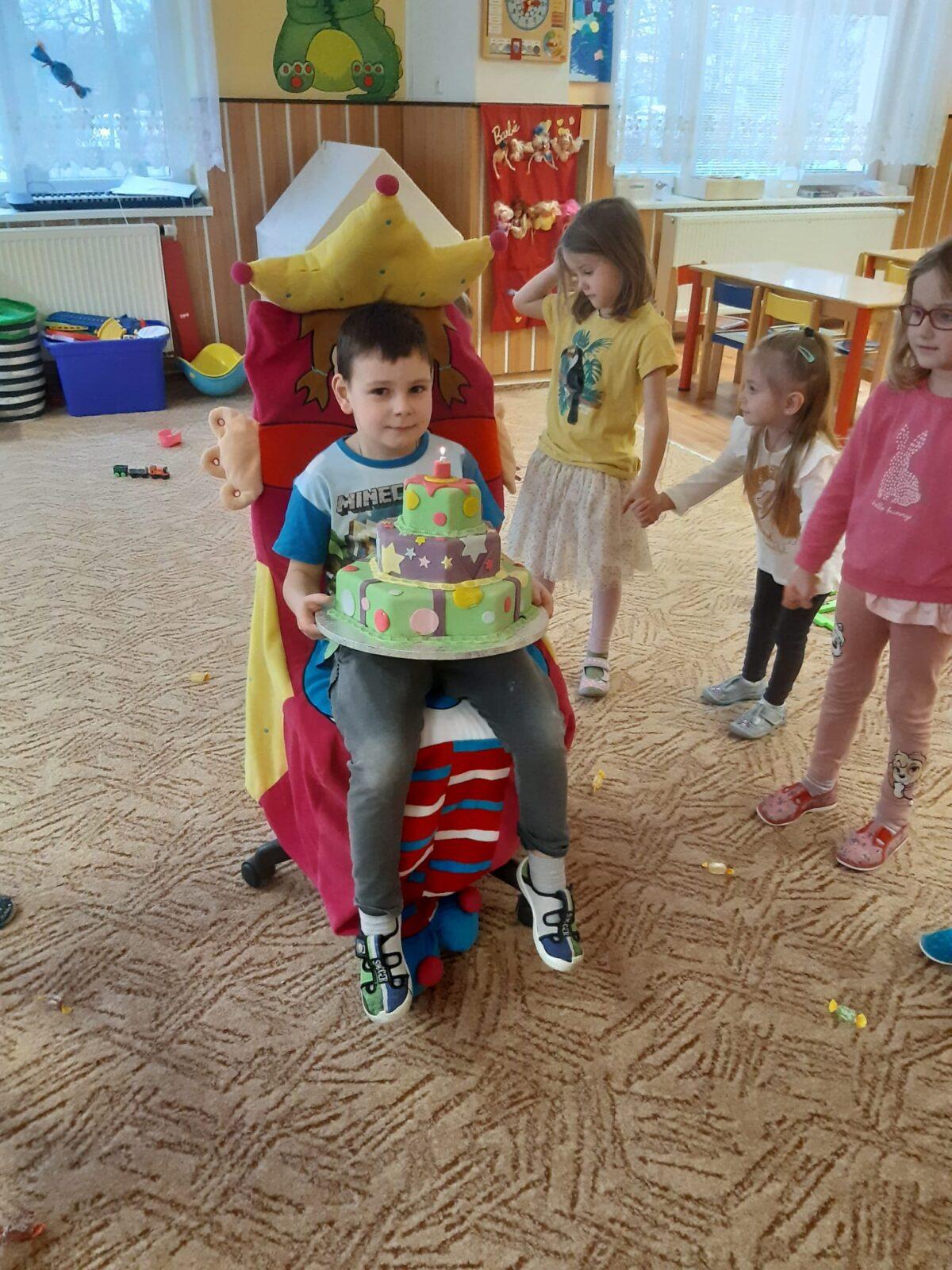 Olík slaví narozeniny - 8