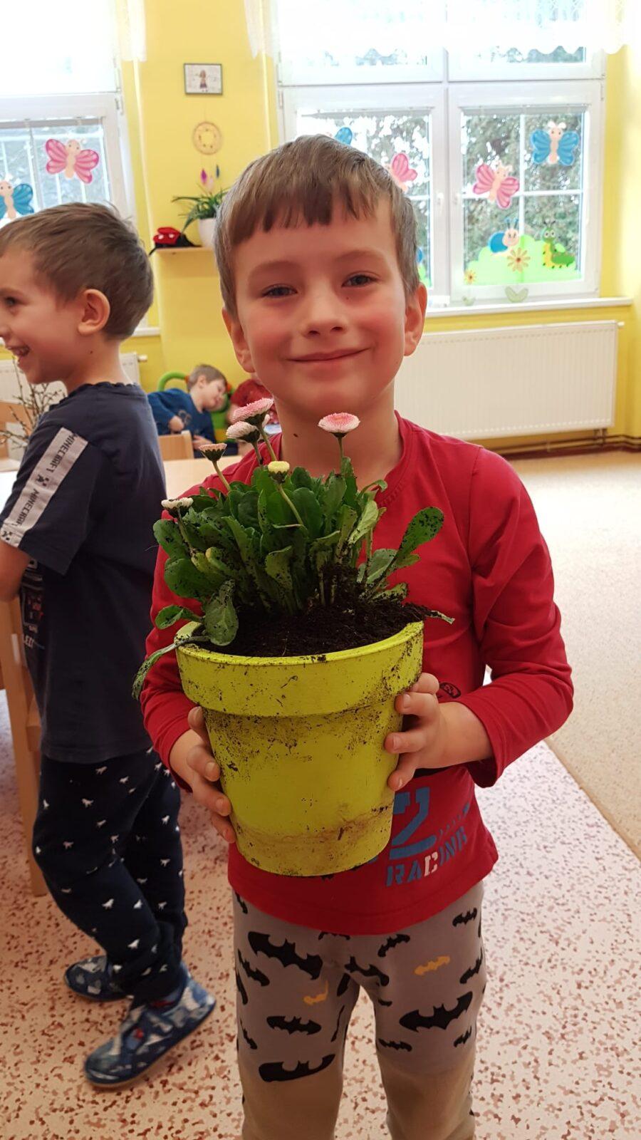 "Sázíme kytičky a děláme pokusy" - 13