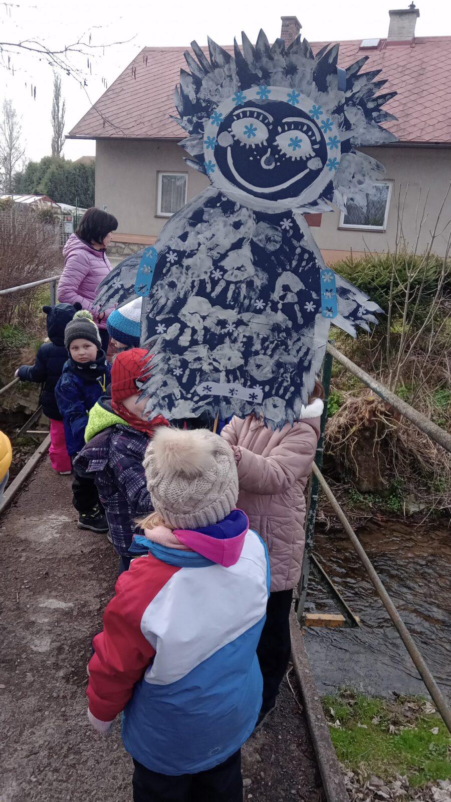 Kamínek mého domova aneb vítání jara - 112