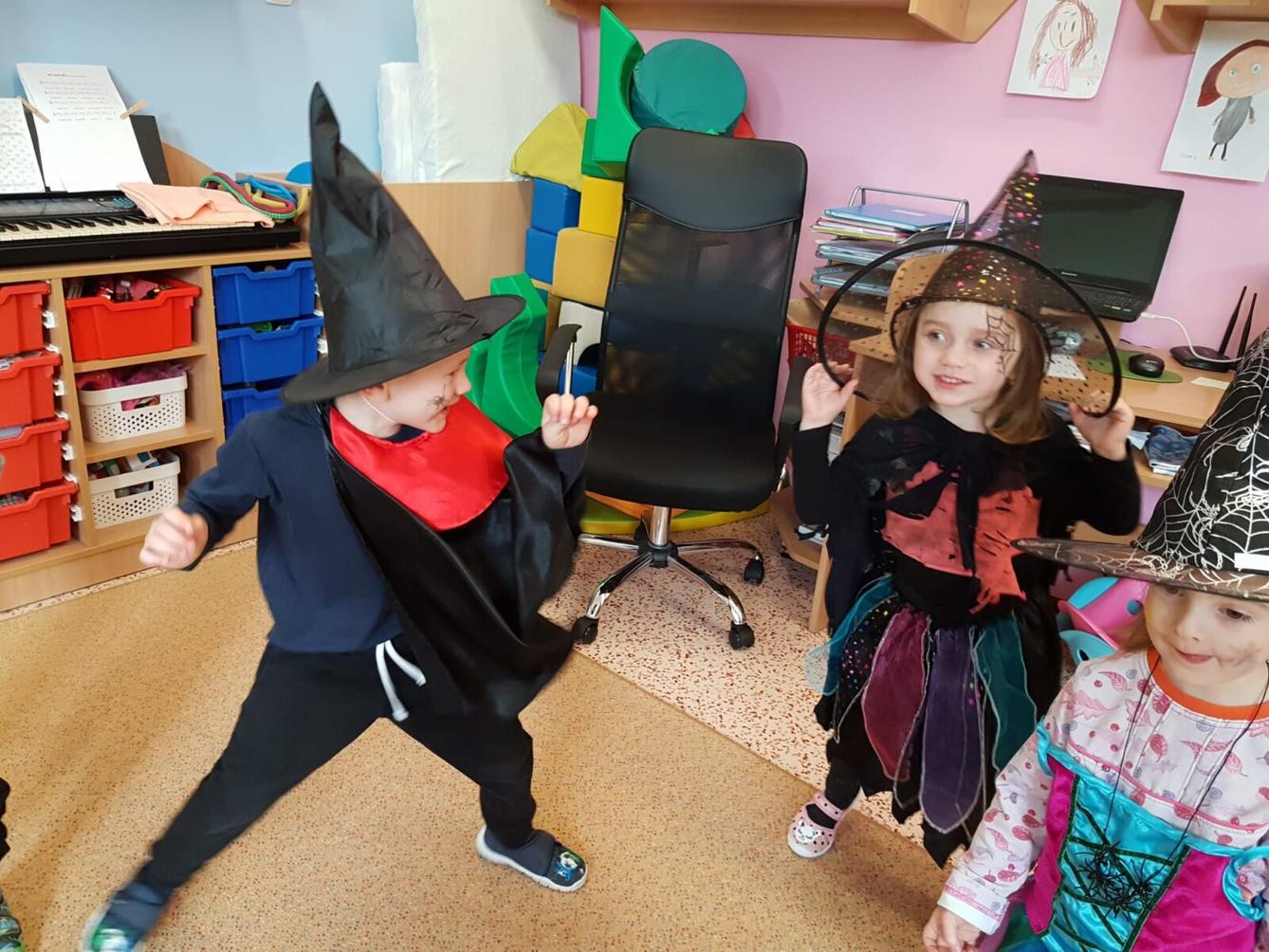 "Čarodějnický rej" :-) - 2