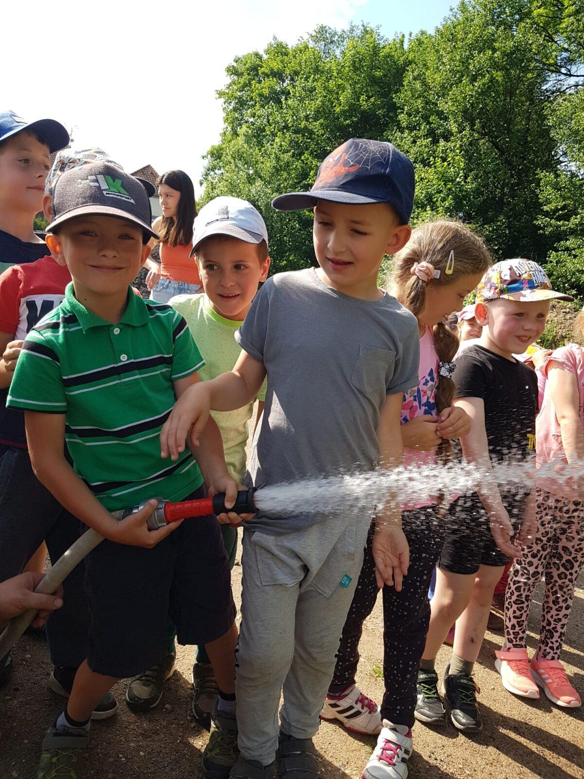 Hasiči v MŠ II. :-) - 5